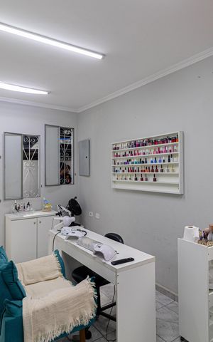 Casa à venda com 270m², 4 quartos e 2 vagas Casa à venda com 270m², 4 quartos e 2 vagasQuarto 2