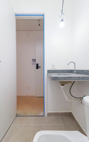 Studio à venda com 34m², 0 quarto e sem vaga Studio à venda com 34m², 0 quarto e sem vagaBanheiro