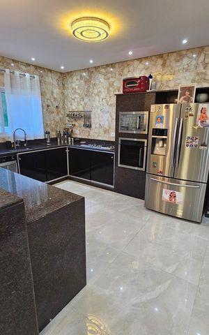 Casa de condomínio para alugar com 978m², 5 quartos e 8 vagas Casa de condomínio para alugar com 978m², 5 quartos e 8 vagasCozinha