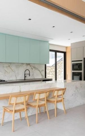 Casa à venda com 415m², 4 quartos e 2 vagas Casa à venda com 415m², 4 quartos e 2 vagasFoto 27