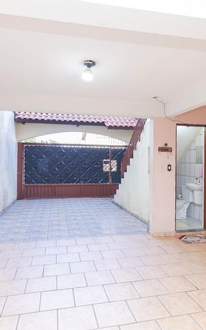 Casa à venda com 150m², 3 quartos e 2 vagasGaragem