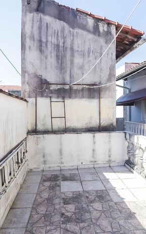 Casa à venda com 150m², 3 quartos e 2 vagasÁrea de Serviço