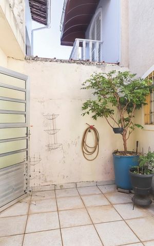 Casa à venda com 150m², 3 quartos e 2 vagasQuintal
