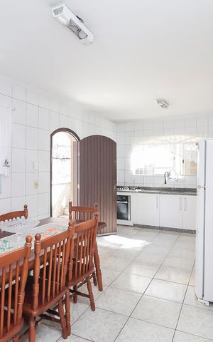 Casa à venda com 150m², 3 quartos e 2 vagasCozinha