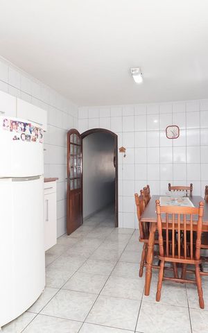 Casa à venda com 150m², 3 quartos e 2 vagasCozinha