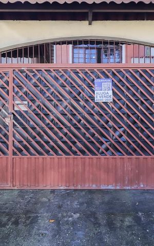 Casa à venda com 150m², 3 quartos e 2 vagasFachada