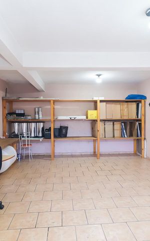 Casa à venda com 150m², 3 quartos e 2 vagasGaragem