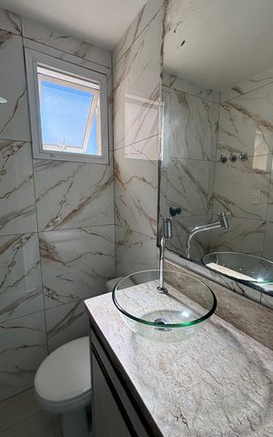 Apartamento à venda com 46m², 2 quartos e 1 vaga Apartamento à venda com 46m², 2 quartos e 1 vagaBanheiro