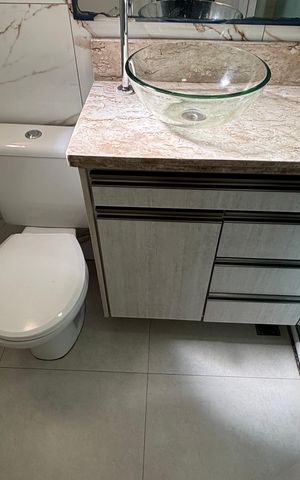 Apartamento à venda com 46m², 2 quartos e 1 vaga Apartamento à venda com 46m², 2 quartos e 1 vagaBanheiro
