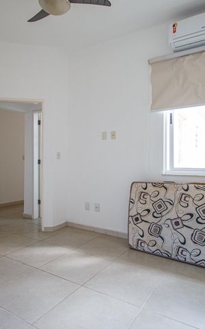 Casa à venda com 405m², 7 quartos e 4 vagas Casa à venda com 405m², 7 quartos e 4 vagasQuarto 2