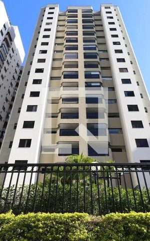 Apartamento à venda com 117m², 3 quartos e 2 vagas Apartamento à venda com 117m², 3 quartos e 2 vagasFachada