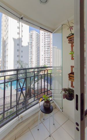 Apartamento à venda com 67m², 2 quartos e 1 vaga Apartamento à venda com 67m², 2 quartos e 1 vagaVaranda