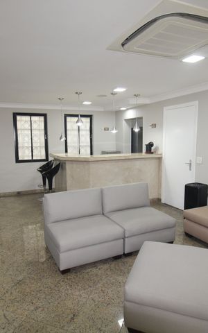 Apartamento à venda com 178m², 3 quartos e 4 vagasÁrea Comum