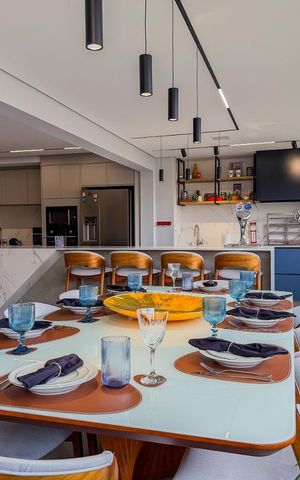 Apartamento à venda com 180m², 3 quartos e 3 vagas Apartamento à venda com 180m², 3 quartos e 3 vagasSala de Jantar