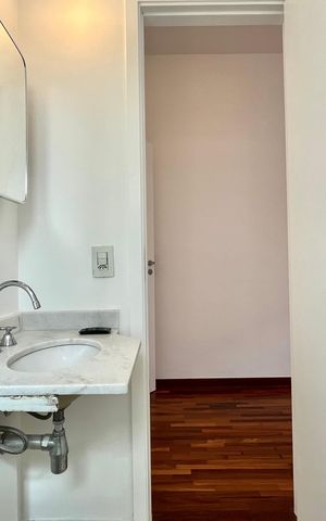 Apartamento à venda com 75m², 2 quartos e 1 vaga Apartamento à venda com 75m², 2 quartos e 1 vagaBanheiro da Suíte
