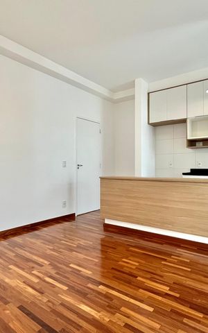 Apartamento à venda com 75m², 2 quartos e 1 vaga Apartamento à venda com 75m², 2 quartos e 1 vagaSala