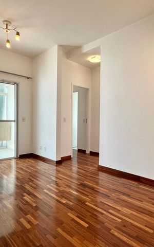 Apartamento à venda com 75m², 2 quartos e 1 vaga Apartamento à venda com 75m², 2 quartos e 1 vagaSala