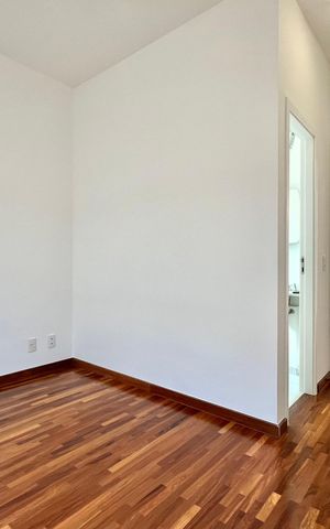 Apartamento à venda com 75m², 2 quartos e 1 vaga Apartamento à venda com 75m², 2 quartos e 1 vagaSuite