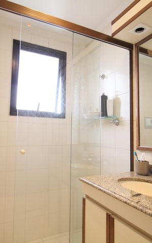 Apartamento à venda com 196m², 4 quartos e 3 vagasBanheiro Suíte 1