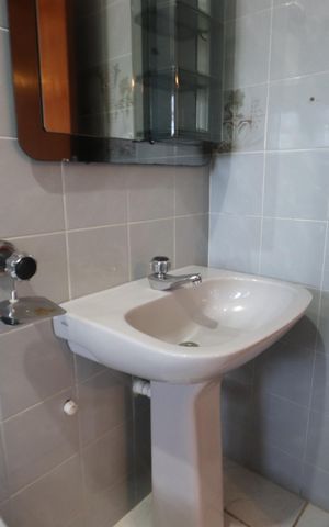 Casa à venda com 150m², 3 quartos e 2 vagasBanheiro da Suíte