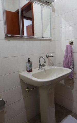 Casa à venda com 150m², 3 quartos e 2 vagasBanheiro Social
