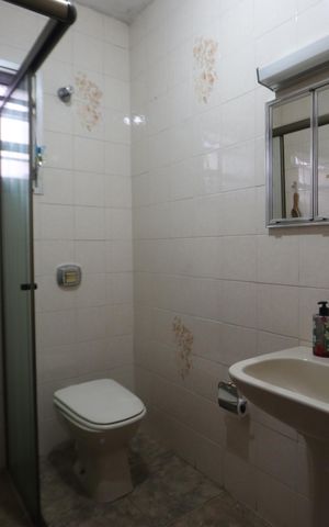 Casa à venda com 150m², 3 quartos e 2 vagasBanheiro Social