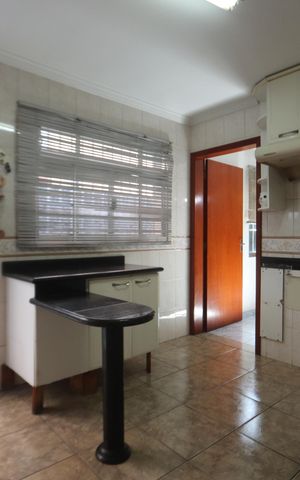 Casa à venda com 150m², 3 quartos e 2 vagasCozinha