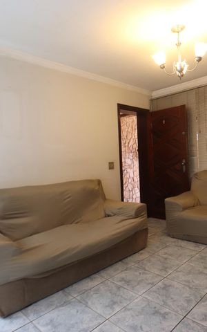 Casa à venda com 150m², 3 quartos e 2 vagasSala