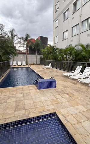 Apartamento à venda com 42m², 2 quartos e sem vagaÁrea comum - Piscina