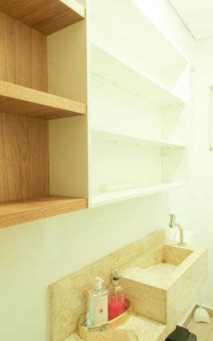 Casa à venda com 274m², 3 quartos e 6 vagas Casa à venda com 274m², 3 quartos e 6 vagasLavabo