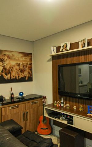 Casa à venda com 274m², 3 quartos e 6 vagas Casa à venda com 274m², 3 quartos e 6 vagasEdicula
