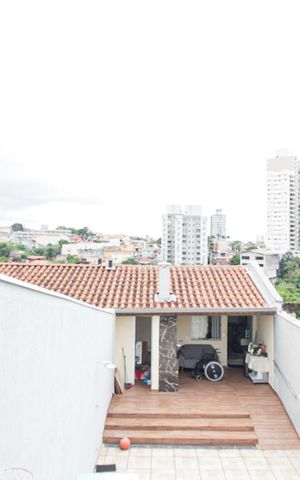 Casa à venda com 274m², 3 quartos e 6 vagas Casa à venda com 274m², 3 quartos e 6 vagasSacada da suíte 2