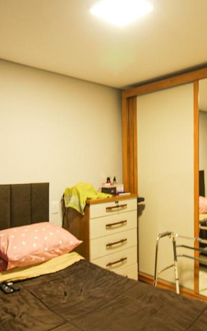 Casa à venda com 274m², 3 quartos e 6 vagas Casa à venda com 274m², 3 quartos e 6 vagasEdicula