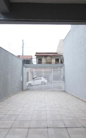Casa à venda com 274m², 3 quartos e 6 vagas Casa à venda com 274m², 3 quartos e 6 vagasGaragem