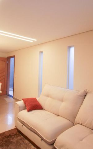 Casa à venda com 274m², 3 quartos e 6 vagas Casa à venda com 274m², 3 quartos e 6 vagasSala