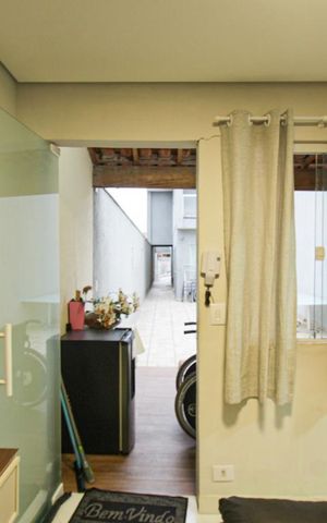 Casa à venda com 274m², 3 quartos e 6 vagas Casa à venda com 274m², 3 quartos e 6 vagasEdicula