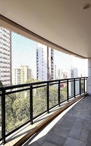 Apartamento à venda com 195m², 4 quartos e 4 vagas