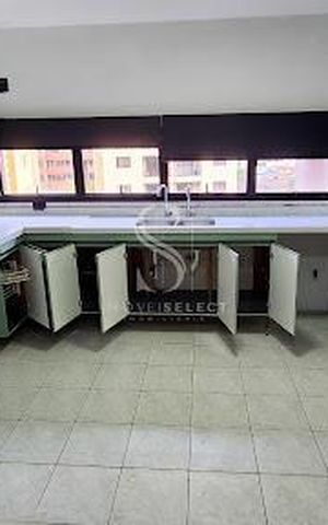 Apartamento à venda com 394m², 4 quartos e 2 vagas