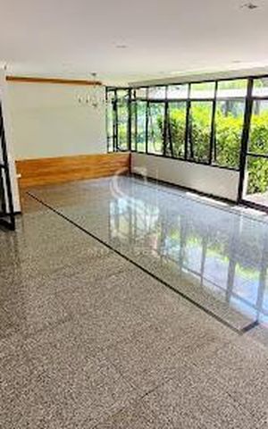 Apartamento à venda com 394m², 4 quartos e 2 vagas
