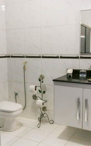 Casa à venda com 233m², 3 quartos e 2 vagas Casa à venda com 233m², 3 quartos e 2 vagasBanheiro - 2º Pavimento