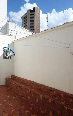 Casa para alugar com 375m², 4 quartos e 3 vagas