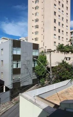 Casa para alugar com 375m², 4 quartos e 3 vagas