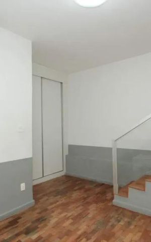 Casa para alugar com 375m², 4 quartos e 3 vagas