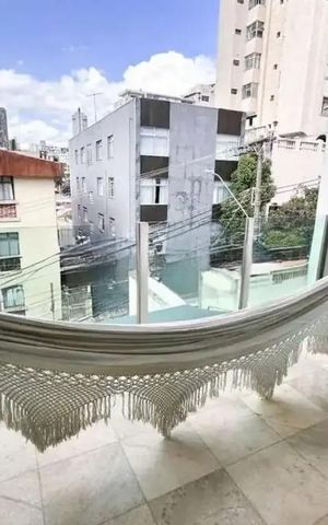 Casa para alugar com 375m², 4 quartos e 3 vagas