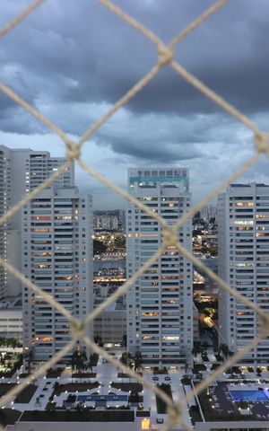 Apartamento à venda com 156m², 3 quartos e 3 vagasVaranda gourmet Vista 
