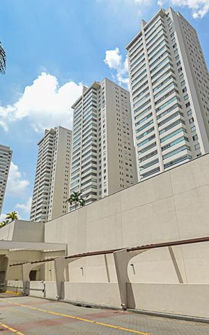 Apartamento à venda com 156m², 3 quartos e 3 vagas Apartamento à venda com 156m², 3 quartos e 3 vagasÁrea comum