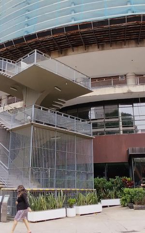 Studio à venda com 40m², 1 quarto e sem vaga Studio à venda com 40m², 1 quarto e sem vagaFachada