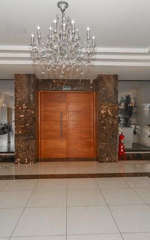 Apartamento à venda com 200m², 2 quartos e 4 vagasHall de entrada