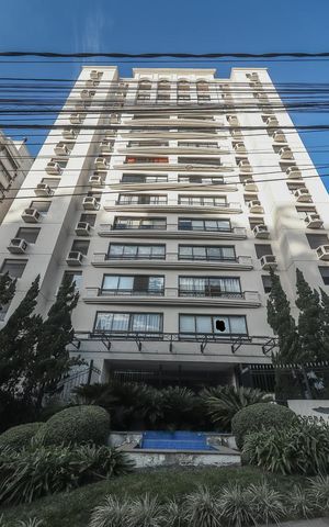 Apartamento à venda com 200m², 2 quartos e 4 vagasFachada