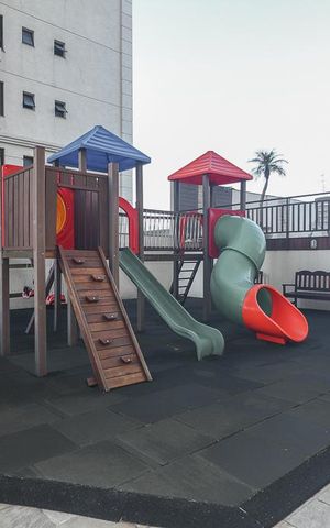 Apartamento à venda com 200m², 2 quartos e 4 vagasÁrea comum - Playground
